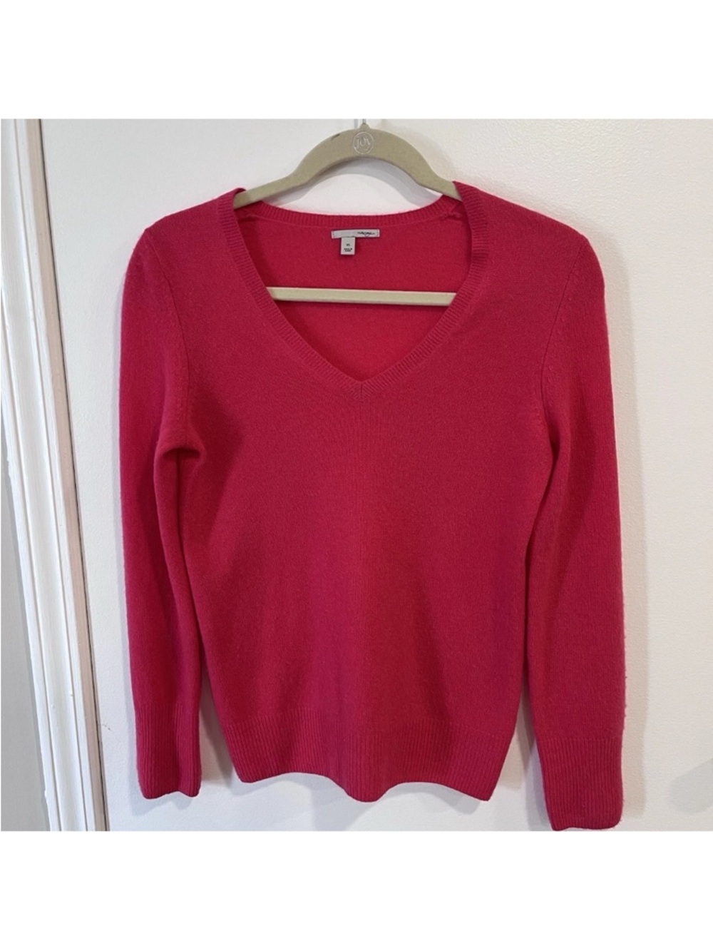 Halogen V-Neck Sweater in Hot Pink